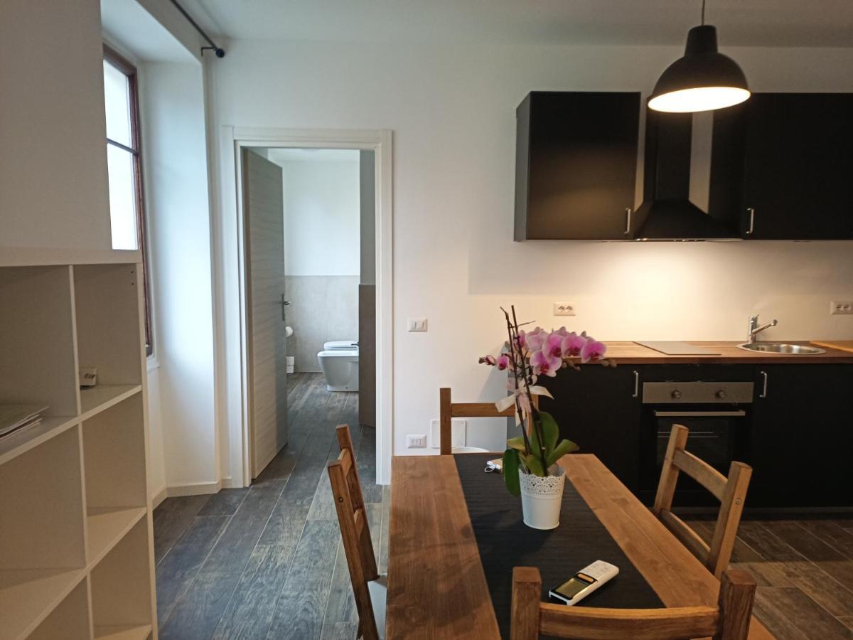 Alloggio Delizioso Domodossola Rooms Exterior foto