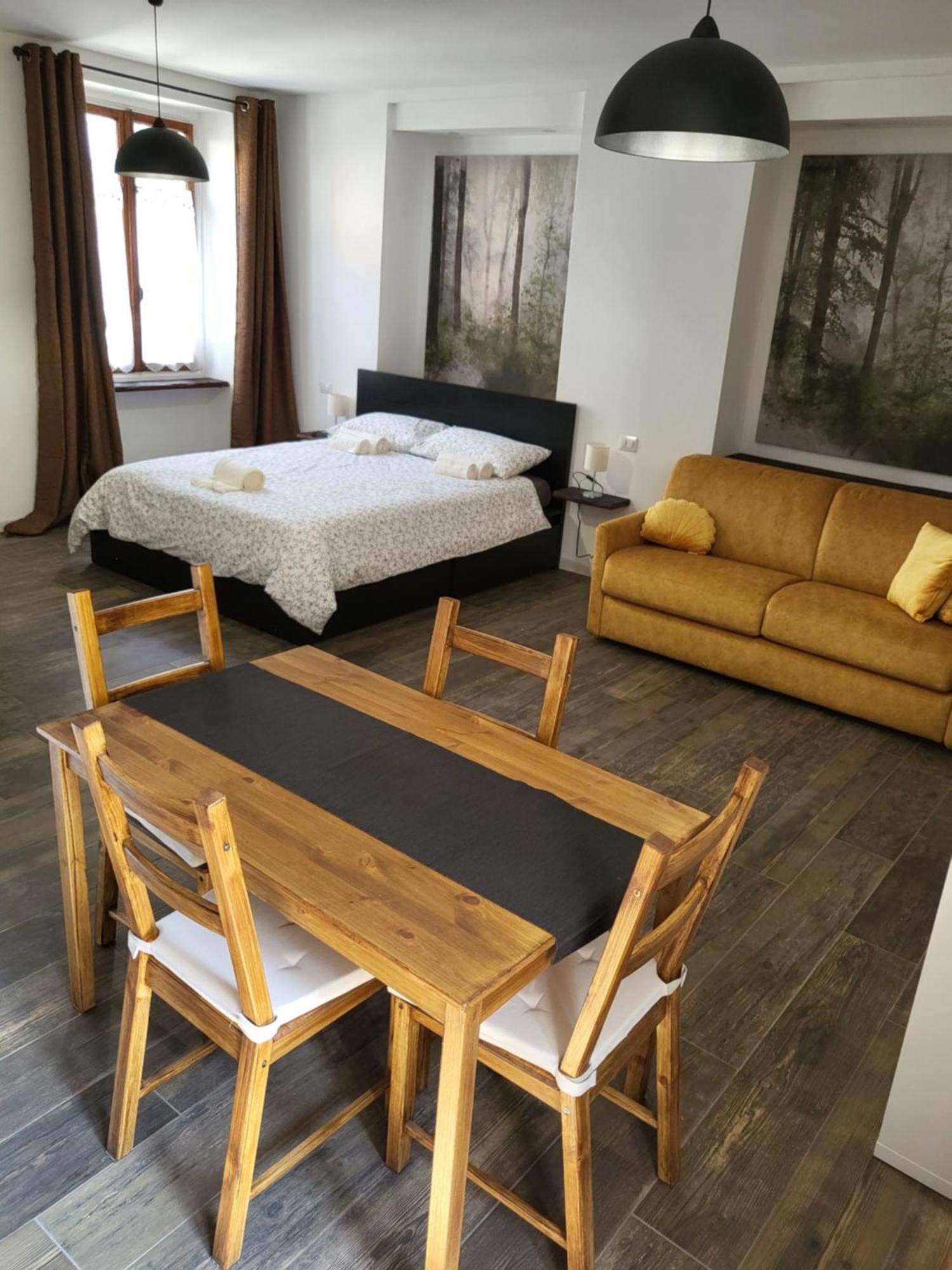 Alloggio Delizioso Domodossola Rooms Exterior foto