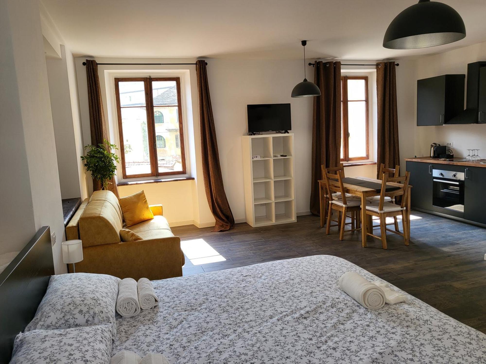 Alloggio Delizioso Domodossola Rooms Exterior foto